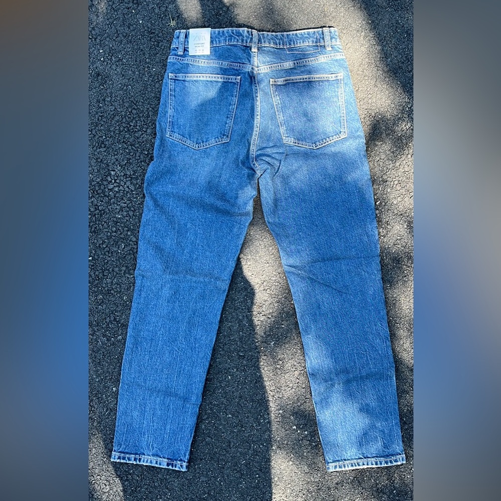 Zara Comfort Mom Fit Jeans